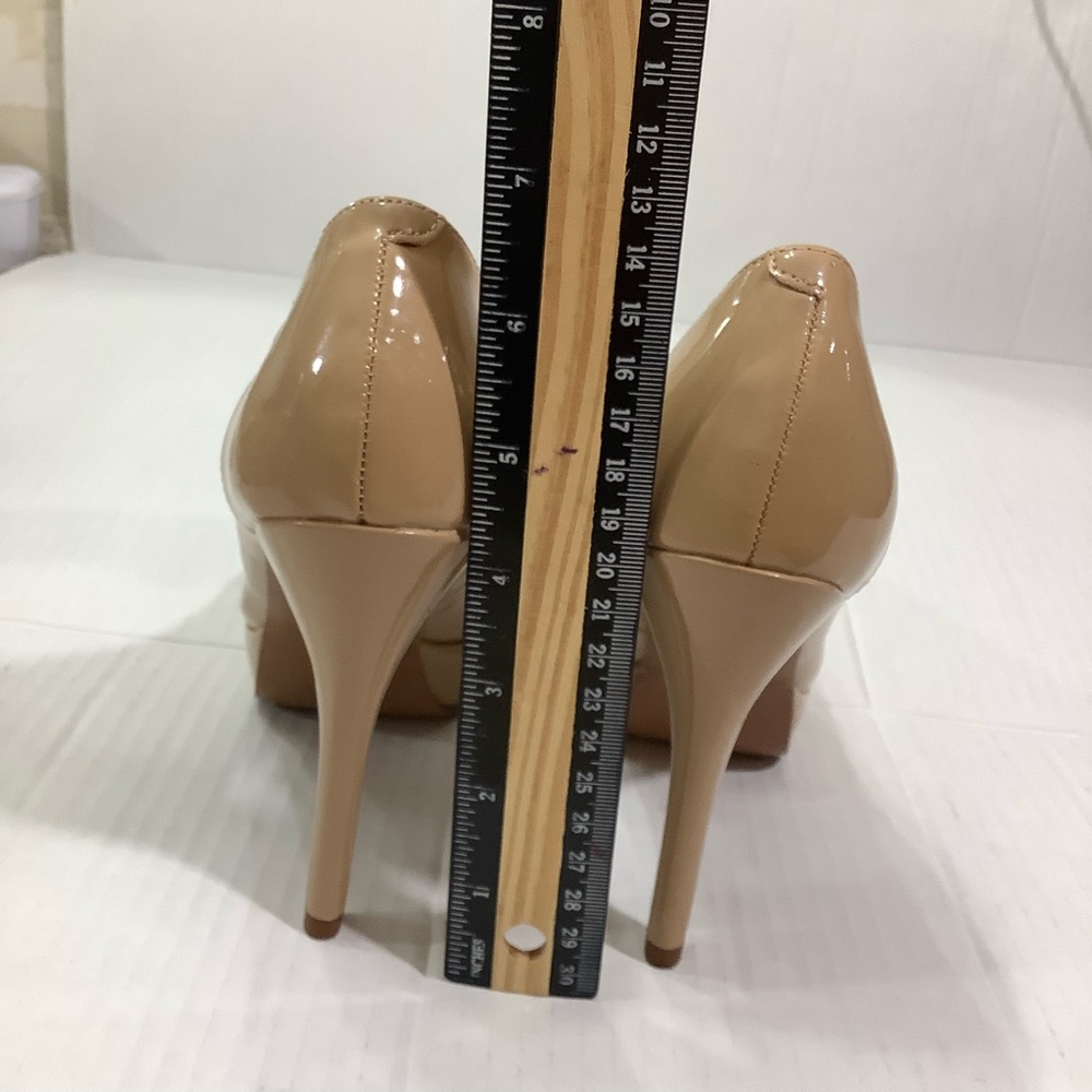 Guess Nude Patent Heels - Picture 7 of 8